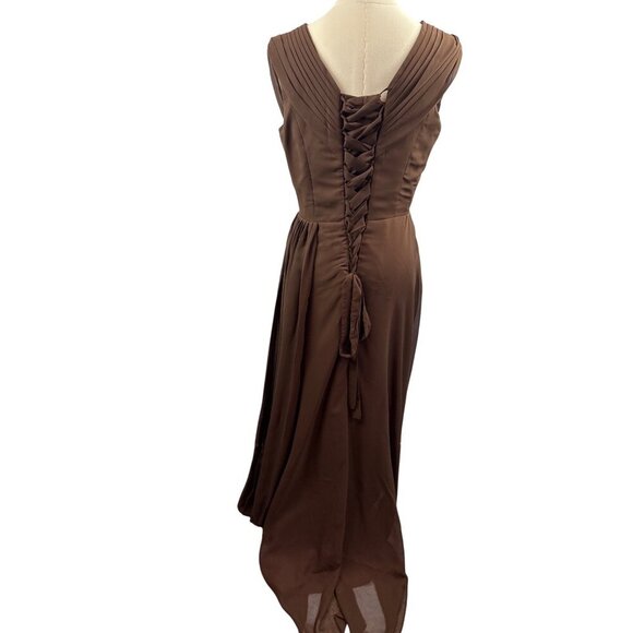 Elegant Brown Evening Gown With Beaded Embellishments & Pleated V-Neck Design - Picture 5 of 5